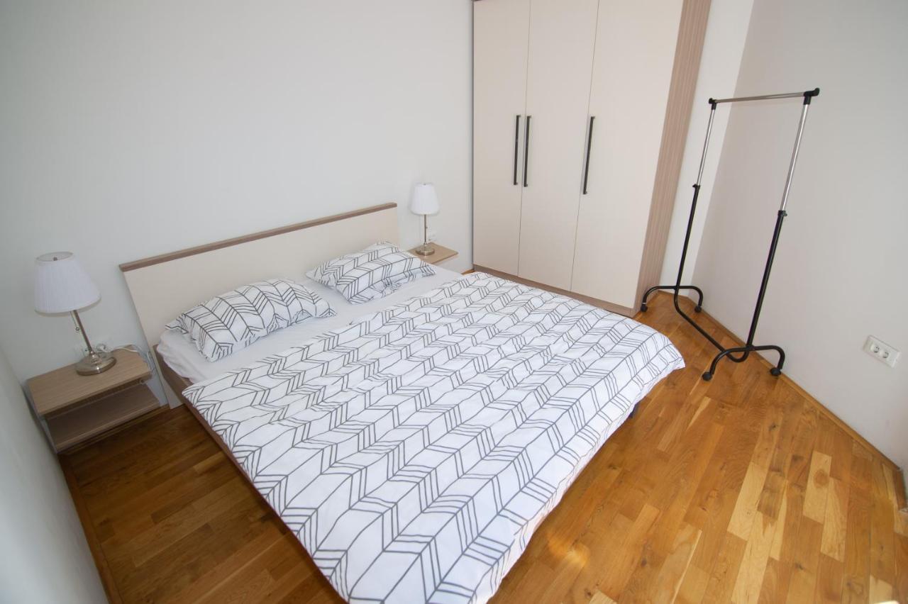 Apartment Davor Малинска Екстериор снимка
