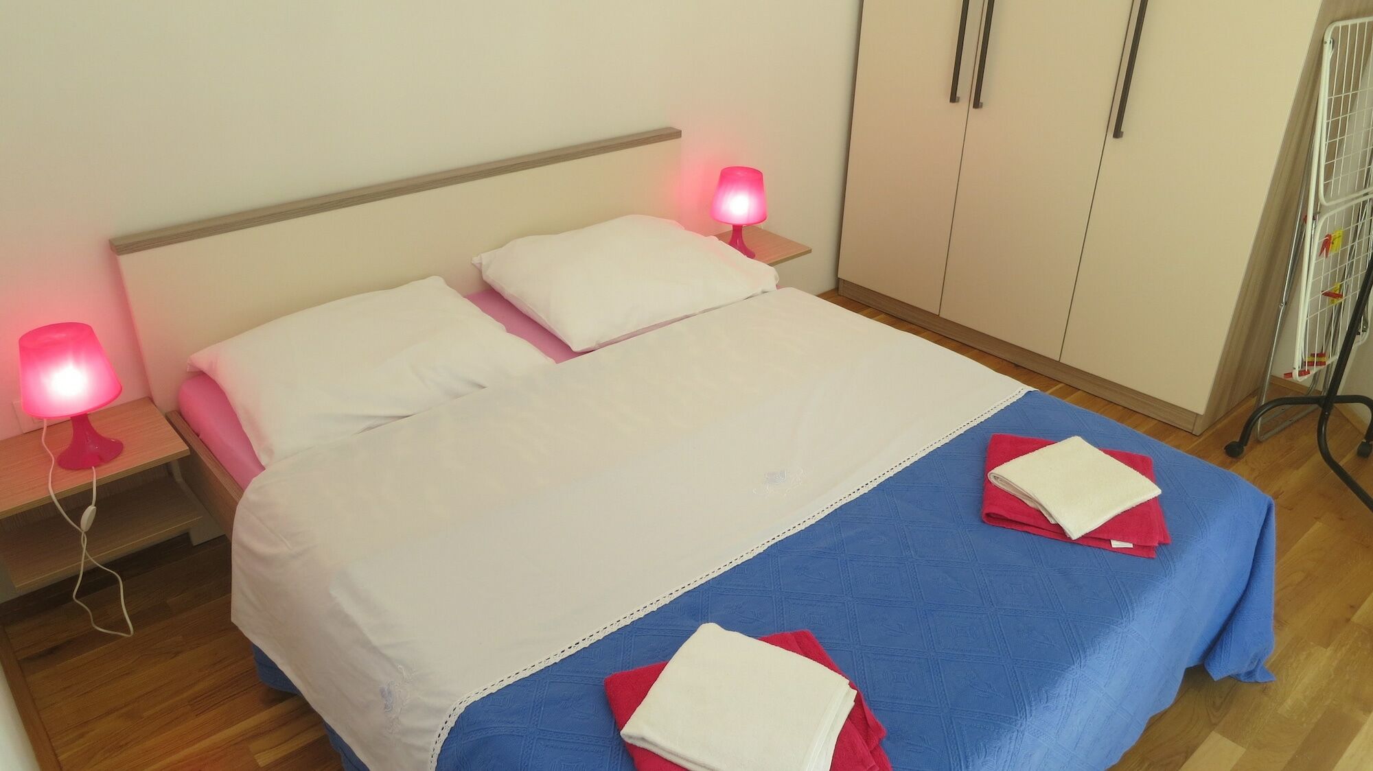 Apartment Davor Малинска Екстериор снимка